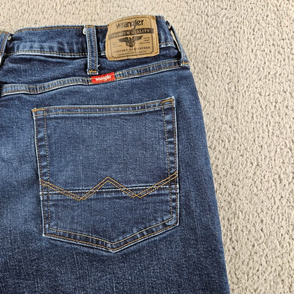 Wrangler Relaxed Boot Cut Jeans Mens 36x30 Dark Wash Blue Stretch‎ Western Chore